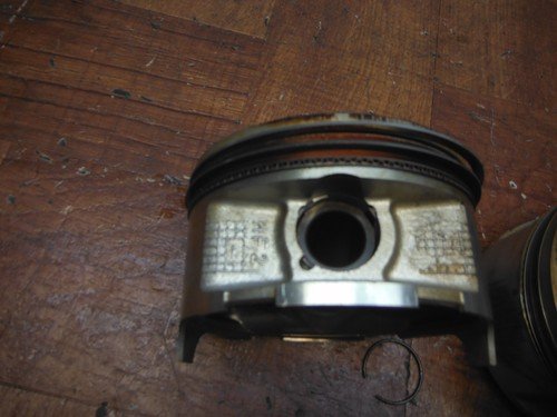 2003 honda vtx1800r ENGINE MOTOR PISTON W RING - Image 4