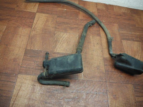 85-87 honda goldwing GL1200 GL 1200 AIR INTAKE FILTER BOX BREATHER TANK BOX - Image 2