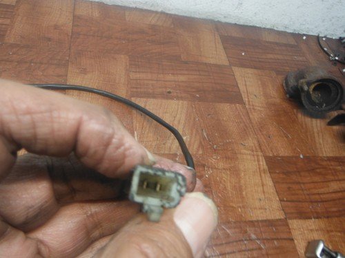 2005 suzuki boulevard C90 VL1500 REAR BRAKE STOP SWITCH - Image 5