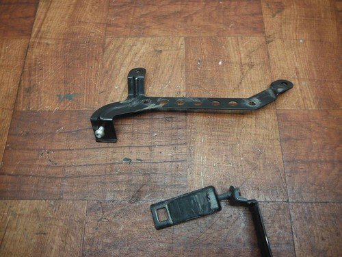 yamaha 06-12 fjr1300a 06-09 fjr1300ae OEM RADIATOR BOTTLE MOUNT BRACKET STAY - Image 4