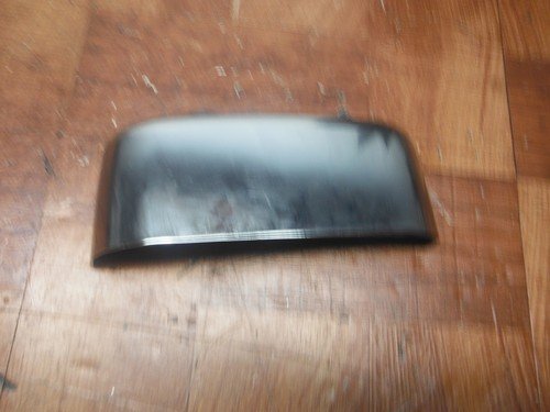 2005 suzuki boulevard C90 VL1500 ENGINE TOP END CYLINDER HEAD COVER REAR RIGHT - Image 2