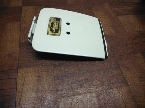 1987 honda goldwing GL1200 GL 1200 GAS TANK CAP COVER TRIM COWL TOP LID WHITE - Image 4