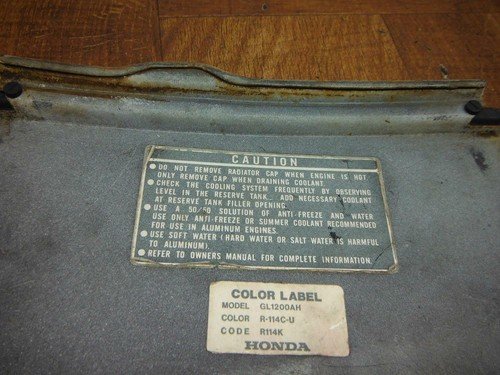 1987 honda goldwing GL1200 GL 1200 GAS TANK CAP COVER TRIM COWL TOP LID WHITE - Image 7