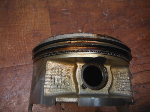 2003 honda vtx1800r ENGINE MOTOR PISTON W RING - Image 12