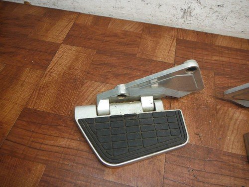 1986 1987 honda goldwing GL1200 GL 1200 REAR FOOT RESTS PEGS STEPS SET PAIR - Image 2