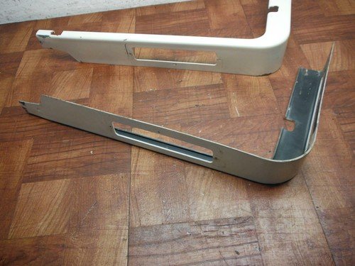 1987 honda goldwing GL1200 1200 REAR FENDER MUD GUARD MOLDING - Image 5