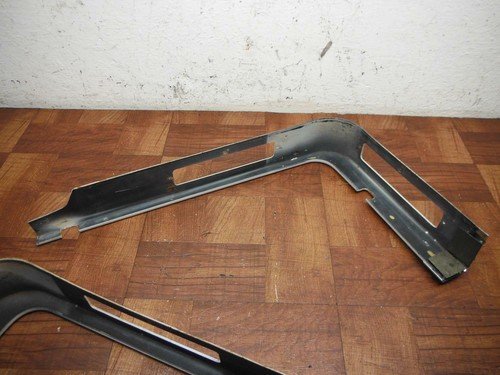 1987 honda goldwing GL1200 1200 REAR FENDER MUD GUARD MOLDING - Image 8