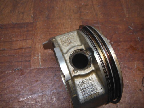 2003 honda vtx1800r ENGINE MOTOR PISTON W RING - Image 14