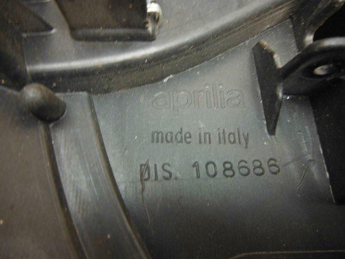 13 aprilia sr50 sr50r UNDER SEAT STORAGE BOX LUGGAGE TRUNK HELMET COMPARTMENT - Image 8