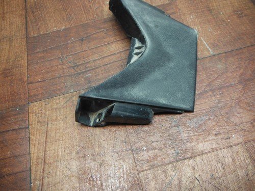 honda 15-18 cb300f 15-19 cbr300r BLACK OEM PLASTIC CENTER REAR BACK TAIL FAIRING - Image 2