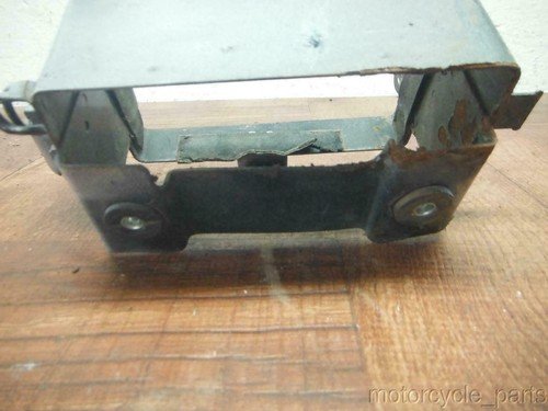 04-09 suzuki gs500f REAR BACK TAIL UNDERTAIL BATTERY TRAY PLASTIC 41540-01D60 - Image 6