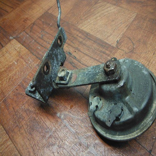 honda cbr1100xx cbr900rr interceptor VFR800 VFR 800 HORN SIGNAL 38110-KY4-008 - Image 3