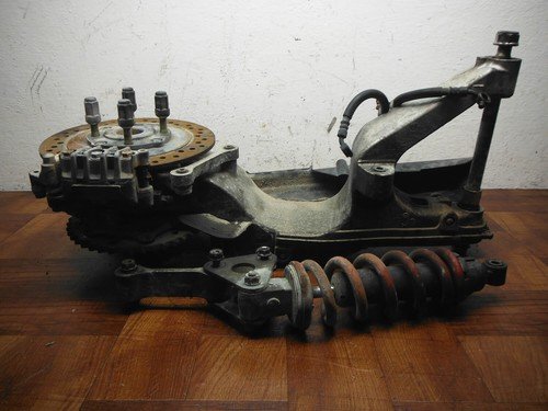 98-01 honda interceptor vfr 800 REAR SWINGARM BACK SUSPENSION SWING ARM - Image 4