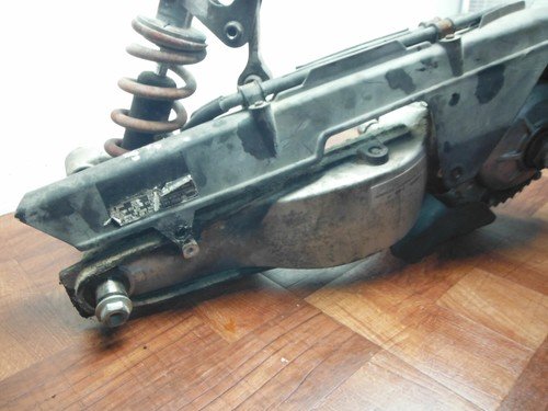 98-01 honda interceptor vfr 800 REAR SWINGARM BACK SUSPENSION SWING ARM - Image 9