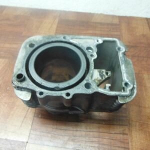 1986 1987 suzuki intruder VS 700 ENGINE MOTOR PISTON CYLINDER BLOCK JUG front