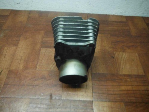 1986 1987 suzuki intruder VS 700 ENGINE MOTOR PISTON CYLINDER BLOCK JUG front - Image 6