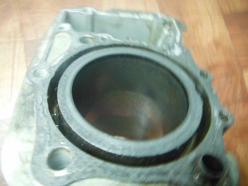 1986 1987 suzuki intruder VS 700 ENGINE MOTOR PISTON CYLINDER BLOCK JUG front - Image 12