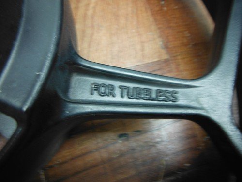 kawasaki ninja 300 2013 2014 / 2016 2017 OEM REAR WHEEL RIM - Image 9