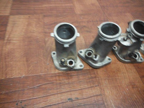 1993 1994 yamaha gts1000a GTS 1000 CARBS CARBURETORS HOLDER 2LM-13597-01-00 - Image 2