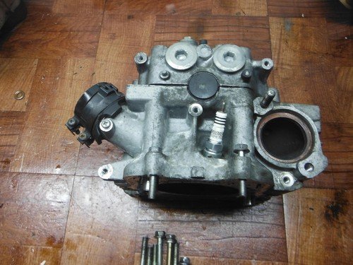 2006 2007 honda shadow spirit VT1100 ENGINE TOP END CYLINDER HEAD CAM VALVE FRON - Image 13