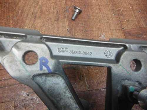 2013 kawasaki ninja 300 LEFT REAR RIGHT REAR BACK PASSENGER PEG SET PAIR - Image 18