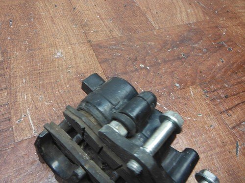 2013 kawasaki EX300 ninja 300 FRONT BRAKE CALIPER - Image 12