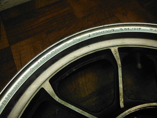 1984 1985 honda v30 VF500 VF 500 C magna REAR WHEEL RIM 42650-MJ8-305 - Image 7