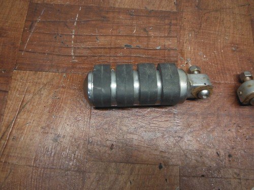 2003 honda VTX1800 vtx1800r REAR FOOT RESTS PEGS STEPS SET PAIR - Image 2