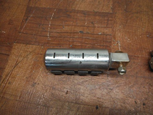 2003 honda VTX1800 vtx1800r REAR FOOT RESTS PEGS STEPS SET PAIR - Image 4