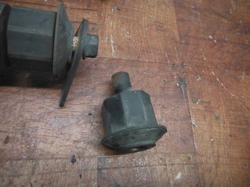 2003 honda VTX1800 vtx1800r ENGINE MOTOR MOUNT STAY BRACKETS - Image 3