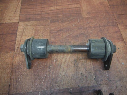 2003 honda VTX1800 vtx1800r ENGINE MOTOR MOUNT STAY BRACKETS - Image 9