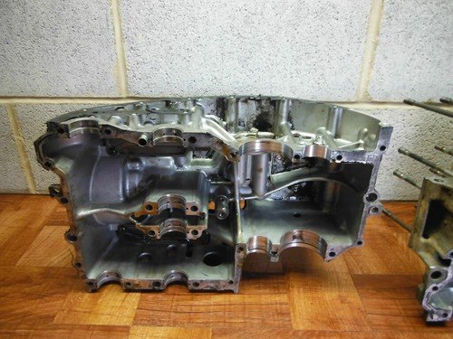 08 SUZUKI GS500 GS E F 500 CRANKCASE CRANK CASE only 2,329 miles - Image 10
