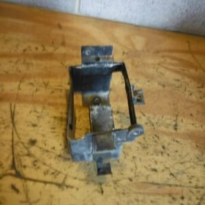 08 SUZUKI GS500 GS E F 500 BATTERY MOUNT STAY BRACKET