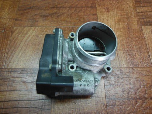 PASSAT KOMFORT EOS GTI GOLF TGUAN THROTTLE BODY 06F133062G