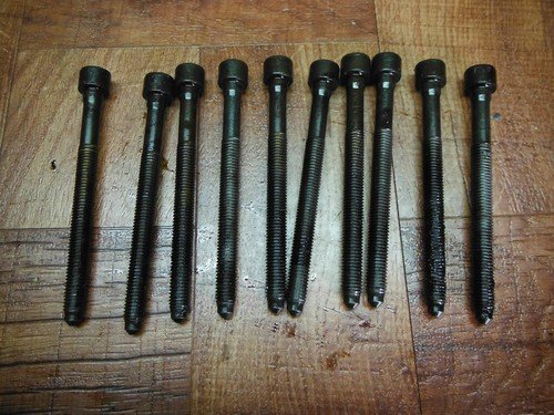 06-10 VW PASSAT KOMFORT 2.0 TURBO OEM ENGINE HEAD BOLT SET