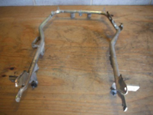 88 SUZUKI GV1400 GV 1400 CAVALCADE MOUNT BRACKET FAIRING COWL STAY - Image 2