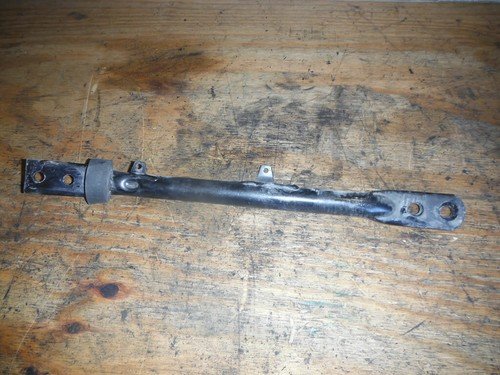 88 SUZUKI GV1400 GV 1400 CAVALCADE BRACKET STAY MOUNT - Image 2