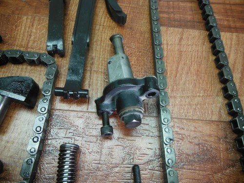88 SUZUKI GV1400 GV 1400 CAVALCADE CAM CHAIN TENSIONER SHAFT GUIDE - Image 11