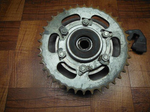 83 SUZUKI GR 650 GR650 SPROCKET DRIVE HUB - Image 4