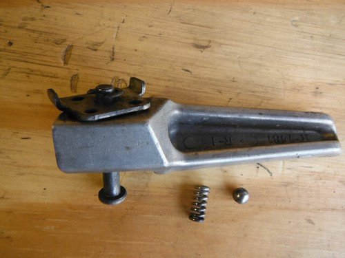 01 ZX600J ZX 600 ZX6R NINJA FOOTPEG FOOT PEG REST - Image 2