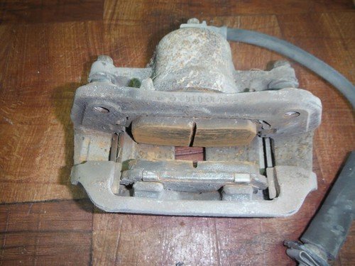 05-10 COBALT COUPE PONTIAC G5 OEM GM FRONT LEFT CALIPER rear drum brake - Image 3