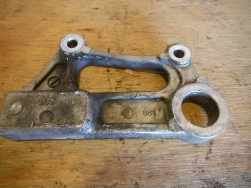 00 KAWASAKI ZX600 ZX6 NINJA ZX6R REAR CALIPER MOUNT BRACKET STAY - Image 2