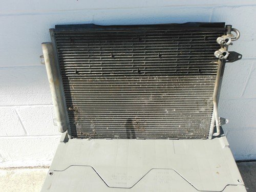 06-10 VW PASSAT KOMFORT AC CONDENSER AIR CONDITIONER TESTED