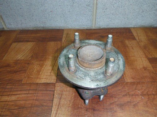 05-10 CHEVROLET COBALT PONTIAC G5 SAURN ION REAR HUB LEFT W/O ABS - Image 2