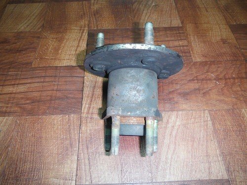 05-10 CHEVROLET COBALT PONTIAC G5 SAURN ION REAR HUB LEFT W/O ABS - Image 4