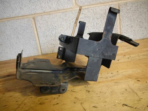 2005 VULCAN 500 BATTERY STAY MOUNT BRACKET EN500 KAWASAKI