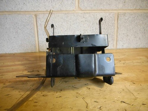 2005 VULCAN 500 BATTERY STAY MOUNT BRACKET EN500 KAWASAKI - Image 2