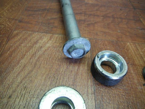 2007 KAWASAKI NINJA EX250 EX 250 R EX250R REAR WHEEL AXEL BOLT AXLE Low 3K miles - Image 4