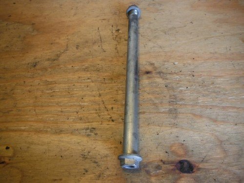 00 KAWASAKI ZX600 ZX6 NINJA ZX6R SWINGARM AXLE AXEL BOLT - Image 2