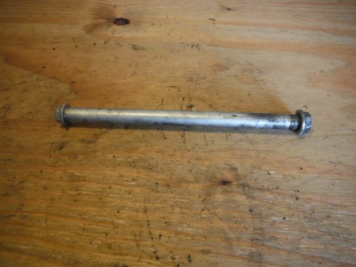 00 KAWASAKI ZX600 ZX6 NINJA ZX6R SWINGARM AXLE AXEL BOLT - Image 3
